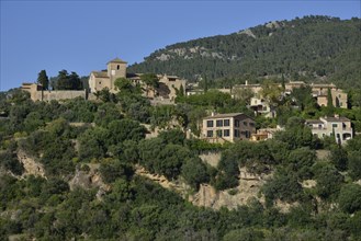 The village of Deià, Serra de Tramuntana, Majorca, Balearic Islands, Spain, Europe