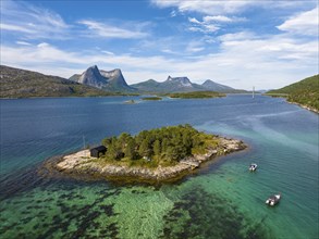 Island in the fjord off Bergen, mountains Kulhornet and Stortinden, Efjord, Tysfjord, Ofoten,