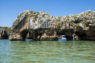 Beach, Playa de Cuevas del Mar, near Ribadesella, Asturias, Asturias, Costa Verde, Northern Spain,