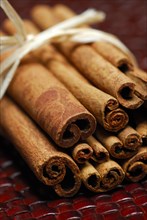 Cinnamonrods (Cinnamomum), rods