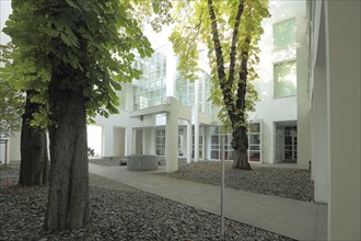 Inner courtyard of the Museum of Applied Arts, Museumsufer, Schaumainkai, Sachsenhausen, Main,