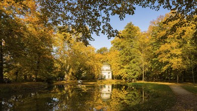 The former summer residence of the Saxon royal family is the largest chinoise palace complex in