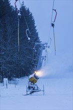 In anticipation of easing of the corona-induced logdown, the ski slope in Altenberg in Saxony's Ore