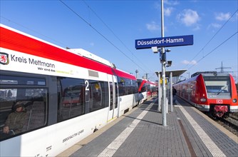 S-Bahn station, Düsseldorf-Hamm stop, local train