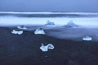 Ice floes, beach, sea, waves, clouds, Diamond Beach, Breidamerkursandur, Jökulsarlon, Iceland,