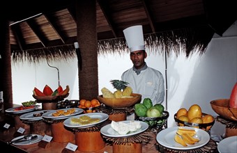 Chef presents buffet, Maldives, Indian Ocean, Medhufushi, Meemu Atoll, Asia