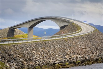 Storseisundet Bridge (Norwegian: Storseisundbrua) : Atlantic Highway (Atlanterhavsveien) . It