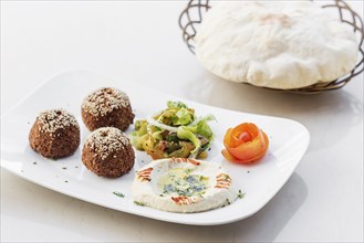 Falafel hummus houmus starter snack middle eastern food mezze platter