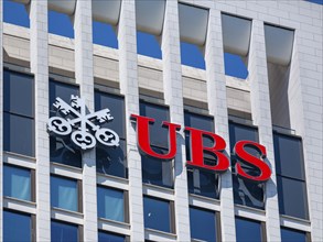 Building with company logo of the Swiss bank UBS, Frankfurt am Main, Hesse, Germany, Europe