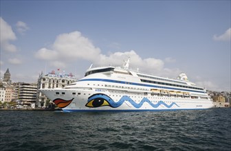 Cruise ship in the harbour of Istanbul, Istanbul, Turkey, Asia