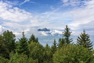 Panoramic view of the mountains at Lake Lucerne in Switzerland