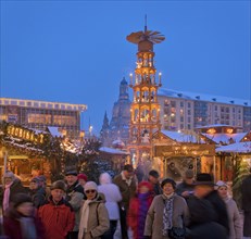 The Striezelmarkt, which has been held since 1434, is the oldest Christmas market in Germany and