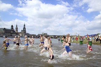 Elbe bathing day