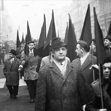 With black flags, miners of the Bismarck colliery and their relatives demonstrated against the