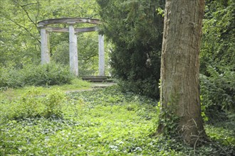 Monopteros in Verna Park City Park, Rüsselsheim, Hesse, Germany, Europe