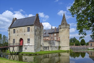 Kasteel van Laarne, 14th century medieval moated castle near Ghent, East Flanders, Belgium, Europe