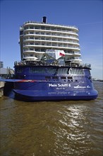 Europe, Germany, Hamburg, Elbe, Cruise Centre Altona, passenger ship, Mein Schiff 6, deck