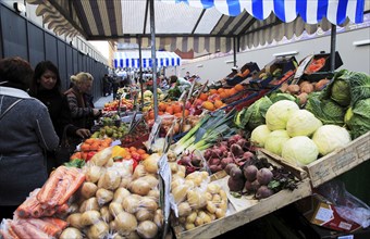 Fresh fruit and vegetable market stall, Moore Street, Dublin city centre, Ireland, Republic of