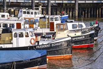 The Övelgönne district of Othmarschen, on the Elbe, museum harbour, historic ships and boats,