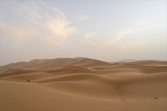 Sandstorm in the desert, dunes, Erg Chebbi, Sahara, Merzouga, Morocco, Africa