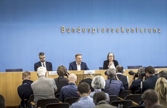 Presentation of the government draft for the 2025 federal budget at the Federal Press Conference by