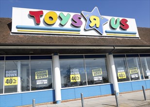 Toys R Us store shop closing down, Copdock, Ipswich, Suffolk, England, UK 21 Match 2018