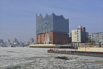 Europe, Germany, Hamburg, Elbe, View from the water to the Elbe Philharmonic Hall in winter with