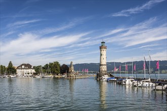 The harbour of Lindau with lighthouse, Lake Constance, Lindau, Lake Constance, Swabia, Bavaria,