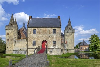 Kasteel van Laarne, 14th century medieval moated castle near Ghent, East Flanders, Belgium, Europe