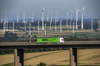 Wind farm near Lichtenau, bridge on the A44 motorway, Ostwestfalen Lippe, North Rhine-Westphalia,