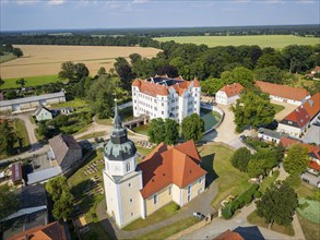 Grosskmehlen Castle is located in the southern Brandenburg town of Grosskmehlen in the district of