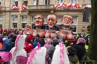 Rose Monday parade in Düsseldorf, street carnival, carnival float, by float builder Jacques Tilly,