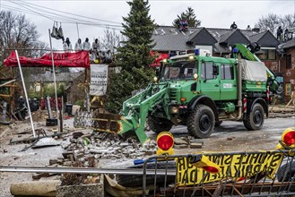 2nd day of the eviction of the Lützerath hamlet, occupied buildings of the former farm, by climate