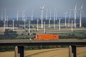 Wind farm near Lichtenau, bridge on the A44 motorway, Ostwestfalen Lippe, North Rhine-Westphalia,