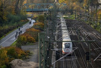 Radschnellweg Ruhr, RS1, along the railway line between Essen and Mülheim, shared cycle path,