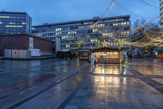 Location of the Christmas market in Essen Kennedyplatz, only a few stalls are allowed to open as a