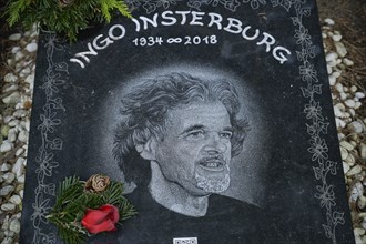 Ingo Insterburg, grave, Waldfriedhof Dahlem, Hüttenweg, Steglitz-Zehlendorf, Berlin, Germany,