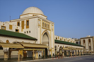 Market Hall, Nea Agora, Historic building with a large dome, central arcade and several windows,