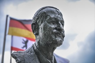 Bust of Albrecht Haushofer, Street of Remembrance, Spreebogen, Moabit, Mitte, Berlin, Germany,