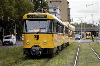 Following the collapse of parts of the Carola Bridge in Dresden, the tram lines 3 and 7 running