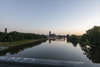 View of Magdeburg Cathedral shortly in front of sunrise, Elbe, Magdeburg, Saxony-Anhalt, Germany,