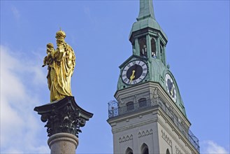 Europe, Germany, Bavaria, City of Munich, Marienplatz, Statue of the Virgin Mary from 1590, and St