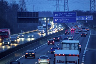 A57 motorway near Kaarst in the Rhine district of Neuss, view in the direction of the Büttgen