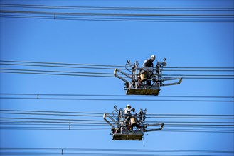 Construction of a new line route, 380 KV extra-high-voltage line between Osterath and Gohr, near