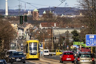 Ruhrbahn tram, city centre traffic, Hobeisenstrasse, in front, Martin-Luther-Strasse, in the