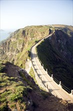 La Coupee narrow track between Sark and Little Sark, Island of Sark, Channel Islands, Great Britain