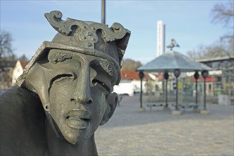 Sculpture Fountain Ansbachchantin by Jürgen Goertz, head, face, nose, mouth, abstract, modern art,