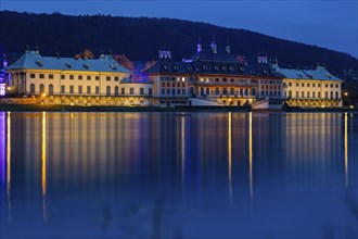 Due to the heavy precipitation in the form of snow and rain, the Elbe has risen again. The Elbe