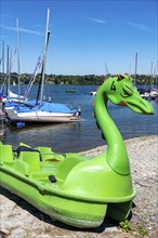 Lake Möhne, dam in the northern Sauerland, sailing boats, marina on the southern shore, kite pedal