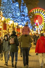 Christmas market in the city centre, Königstraße, during the fourth Corona wave, 2G regulation,